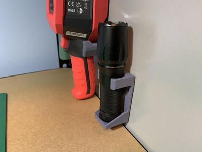 Flashlight Mount