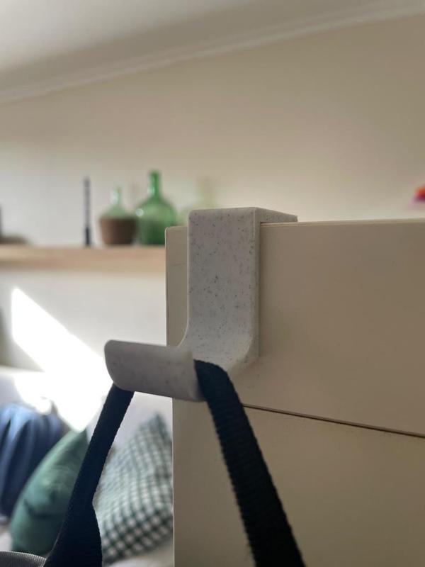 Colgador de Mochilas/Accesorios para Estantería IKEA KALLAX (con anclaje al tornillo)