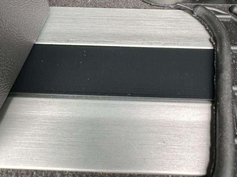 VW T7 Schienenschutz / Slot-Cover