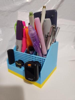 Desk organizer