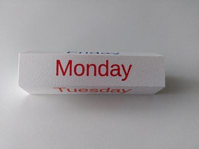 Customizable folding rotating sign