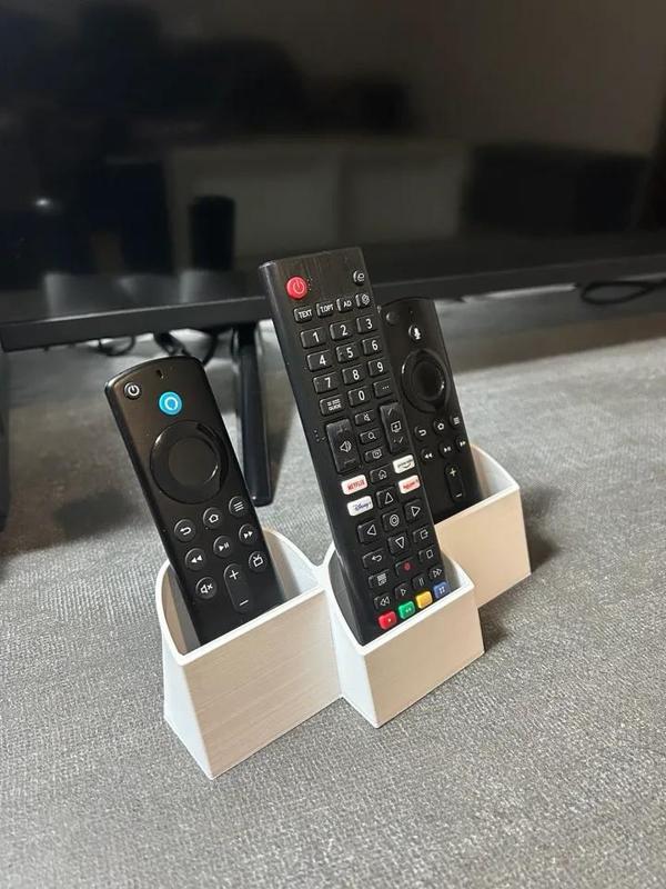 remote holder   