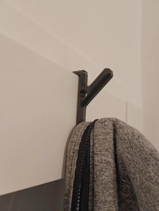 Double door coat hanger   