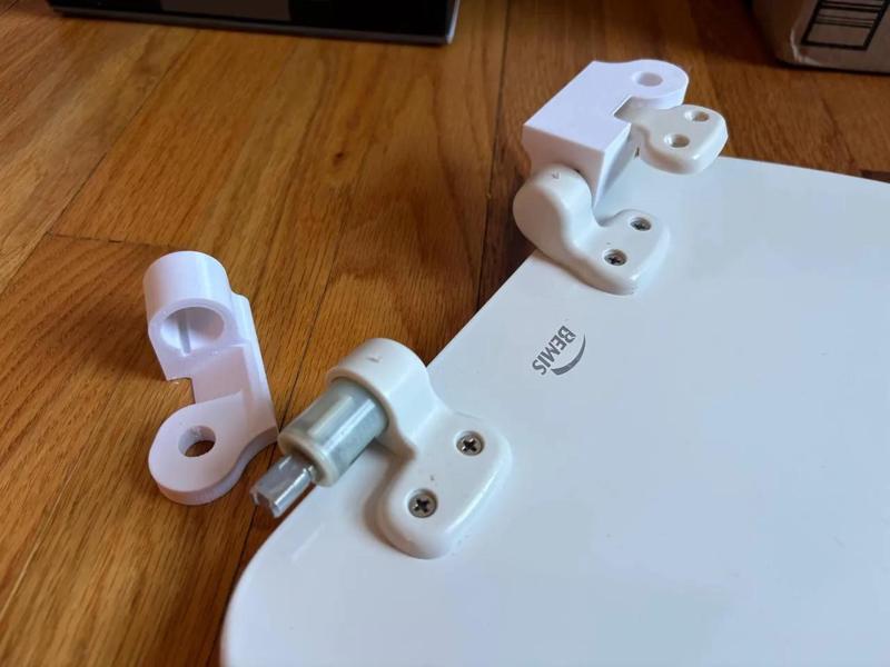 Bemis Jamestown toilet seat ~9-inch bolt pattern hinge   