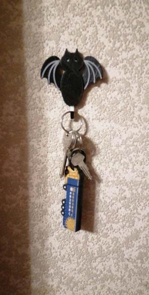 Bat keyholder