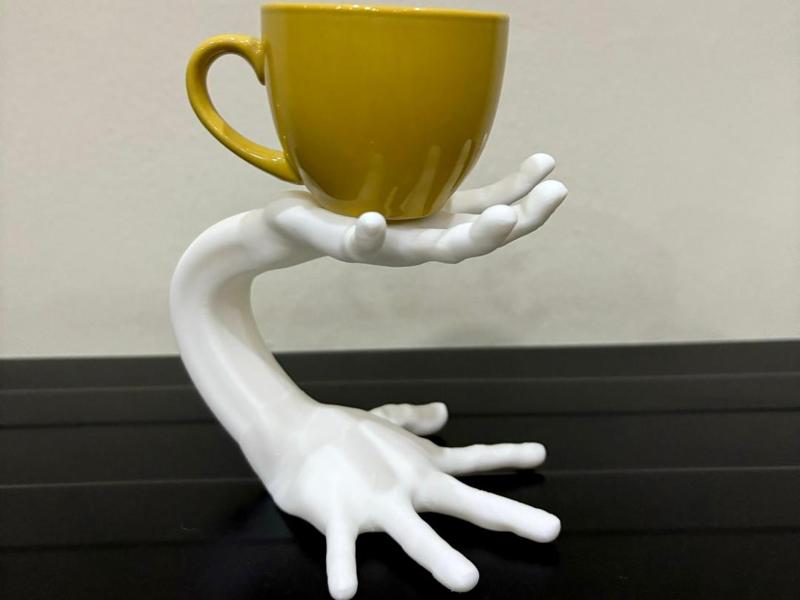 Helping Hands Holder