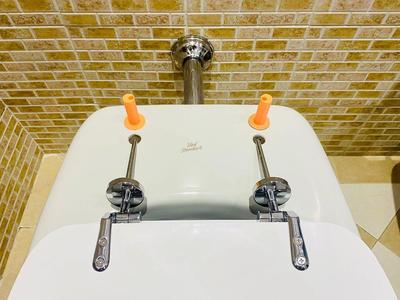 Distanziale per fissaggio tavoletta WC