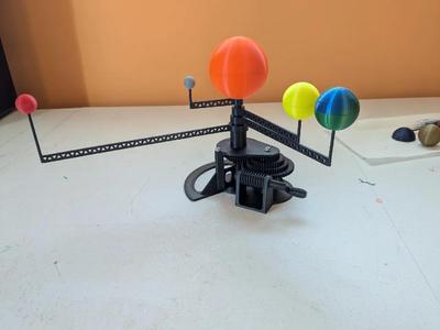 Larger, thinner Sun for @Gary_520303's Solar System   