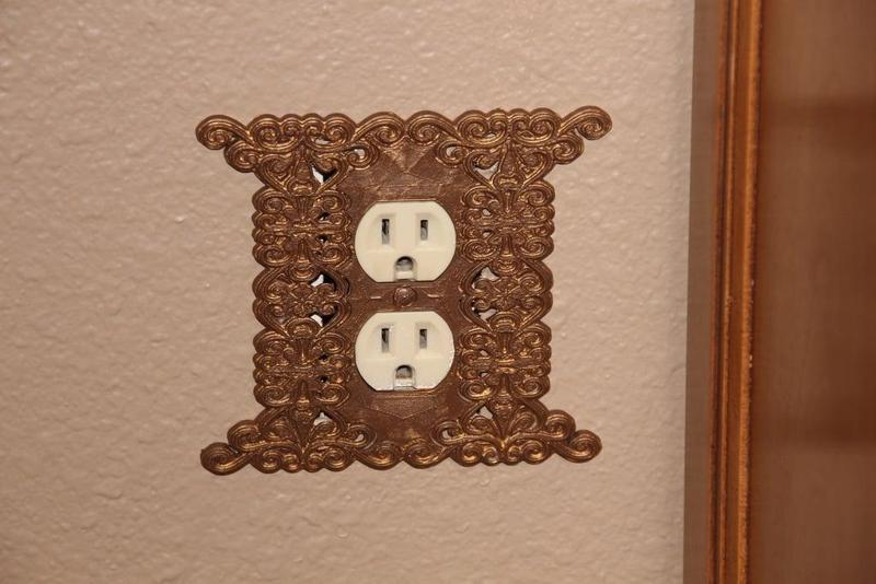 Victorian Outlet Cover
