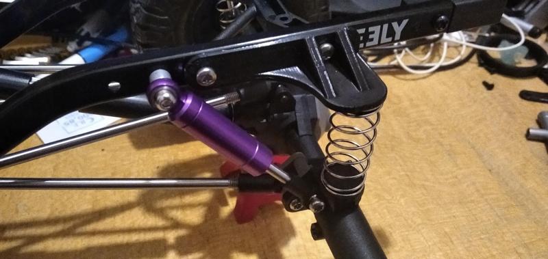 Axial SCX10 II or Reely FreeMen - Rear suspension kit.