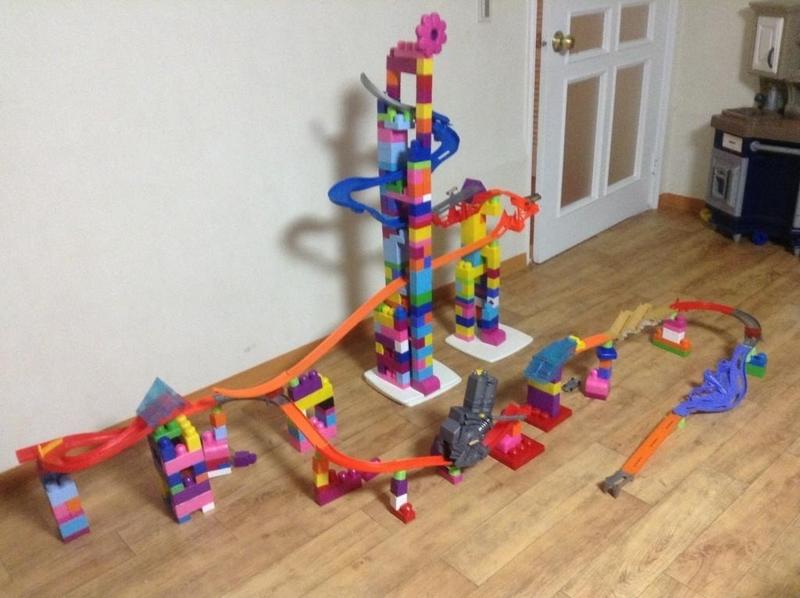 Hot Wheels Wall Tracks to Mega Blocks Compatible Adapter