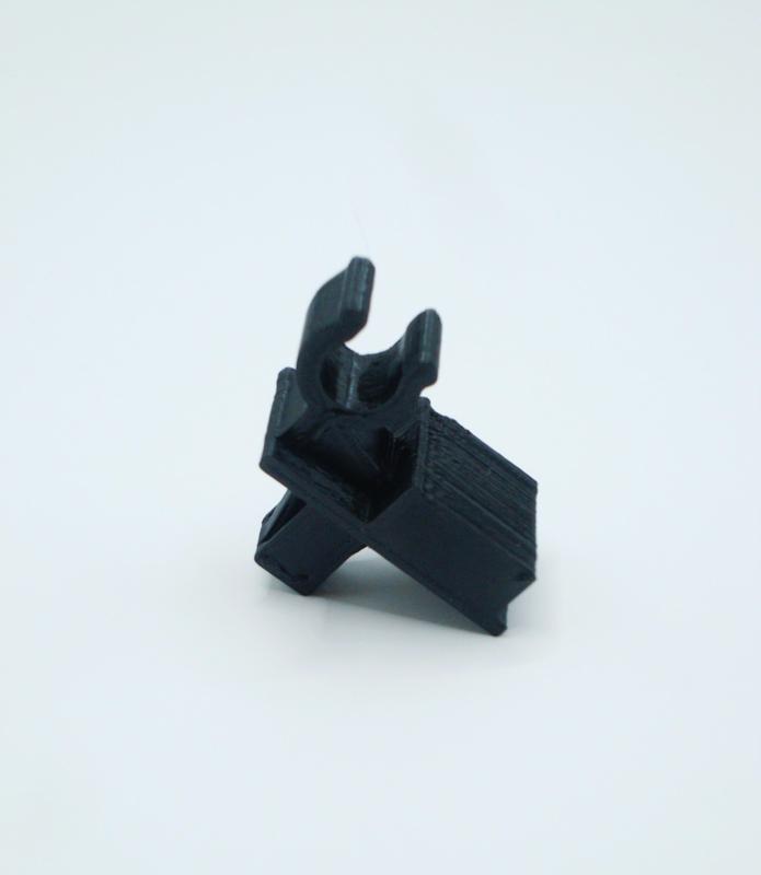 Hood Prop Rod Retaining Clip for Chevrolet LUV D-Max
