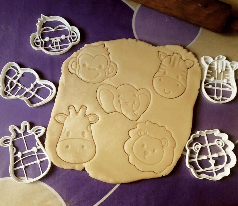 x5 jungle animals - african madagascar - cookie cutter