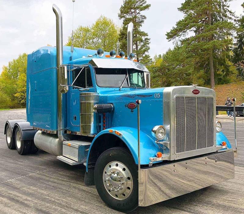 Peterbilt 359