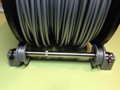 Soporte universal para filamento, con rodamientos 608ZZ