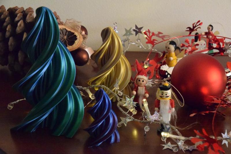 Endless Folding (Christmas ornament)