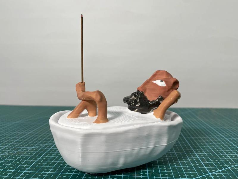 Bath-time figurine (incense holder) aroma diffuser