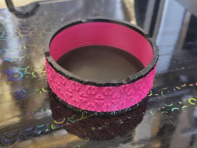 Decorative colored ashtray