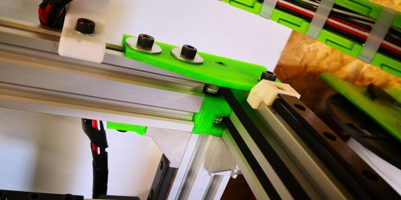 DBOT Rear (idler) corners 
