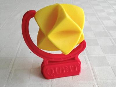 QUBIT w/display stand