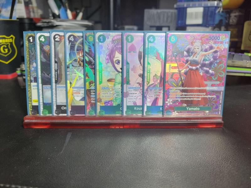 One Piece TCG Card Stand - 20 cm