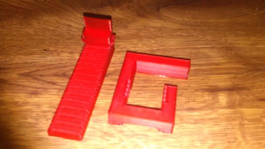 Adjustable side holder for phone