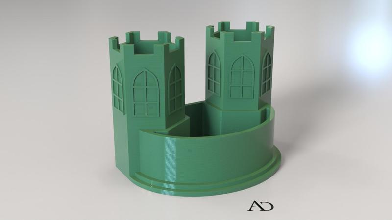 Castle-style flower pot - Pot de fleurs style château fort