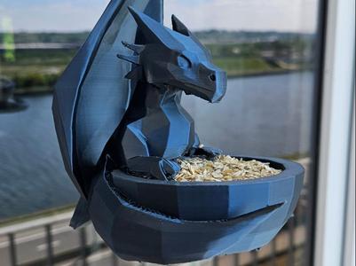 Dragon Feeder – Hanging Fantasy Bird Feeder