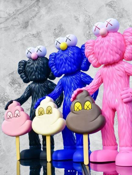 Kaws BFF x Warm Regards Bundle Art Toy