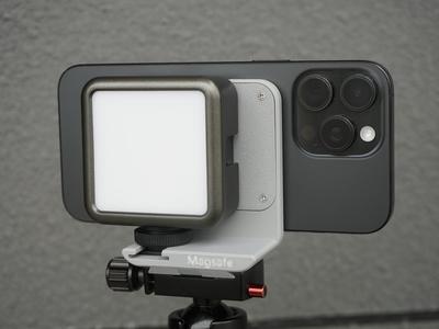 Camera tripod to iPhone MagSafe magnetic mount with additional fill light installation