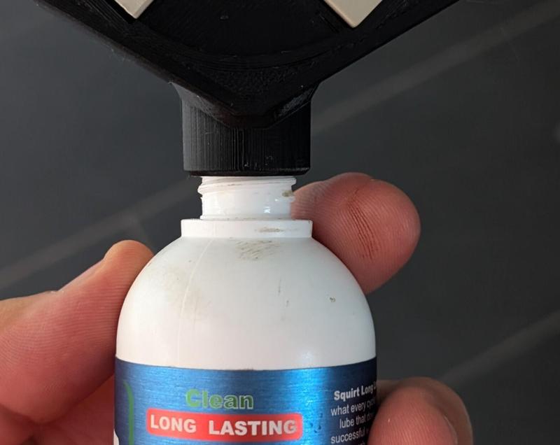 Chain wax lubrication aid Squirt!