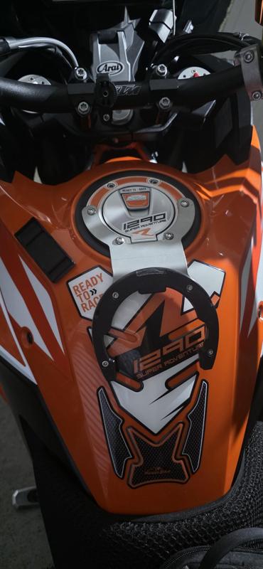 Lock ring MOTO-VOOM motorcycle TANK BAG