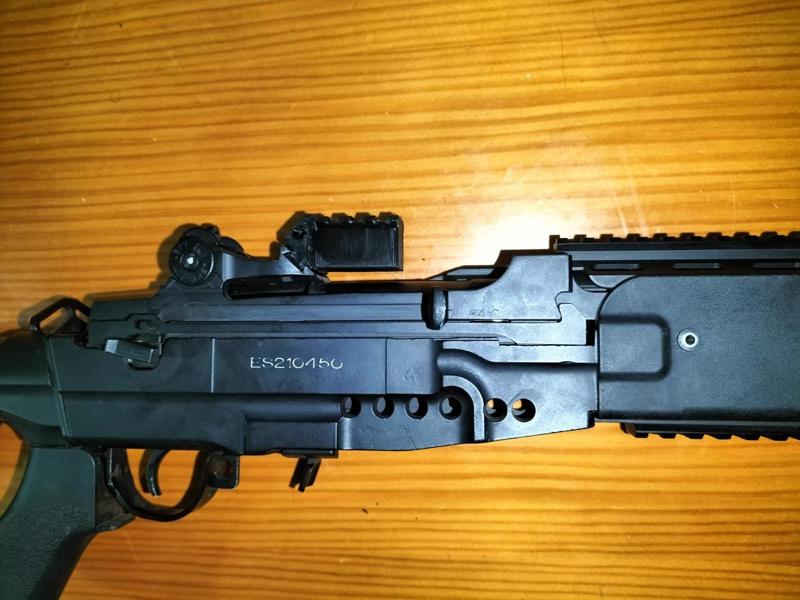 Airsoft M14 EBR rail