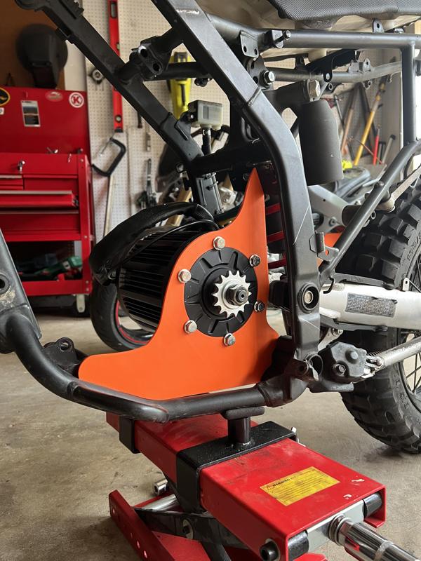 QS138 90H Motor Mount