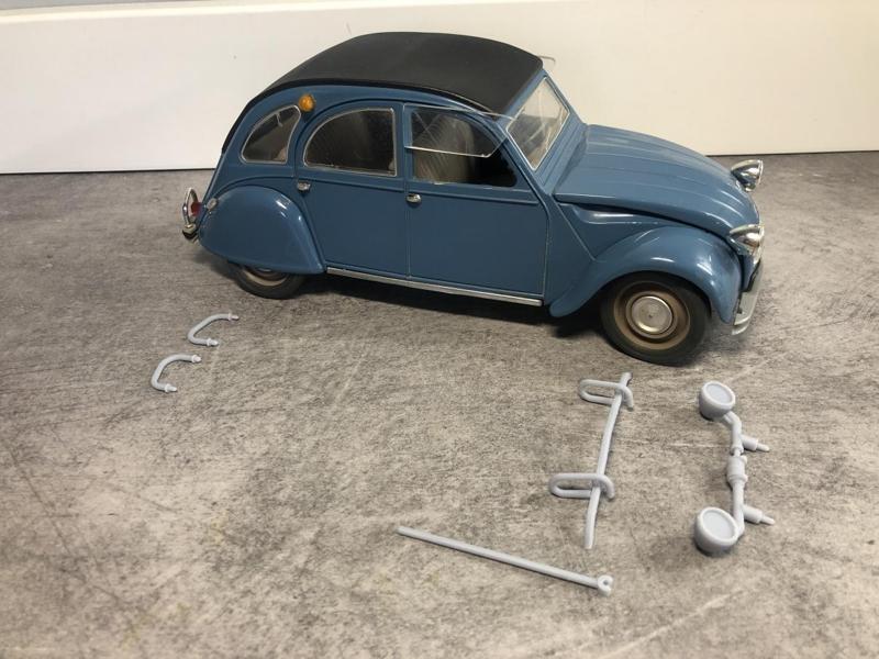 SOLIDO CITROEN 2CV 1/17 - PARTS KIT