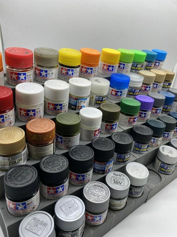 TAMIYA PAINT STAND