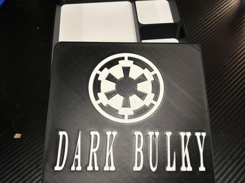 Brick tray two single pieces