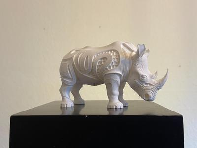Nashorn, Hexa Sculpture