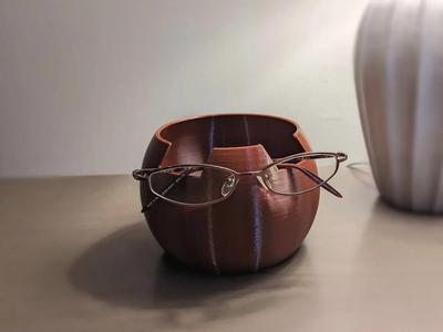 Catchall Bowl with Eyeglass Holder   