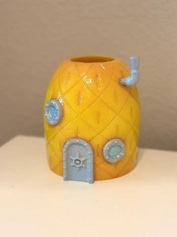 SpongeBob Pineapple Succulent Planter + Elevated Plate   