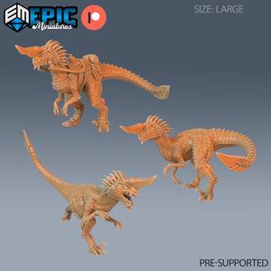 Long Horn Raptor Set / Hunting Dinosaur / Dino World / Ancient Predator / Jurassic Encounter