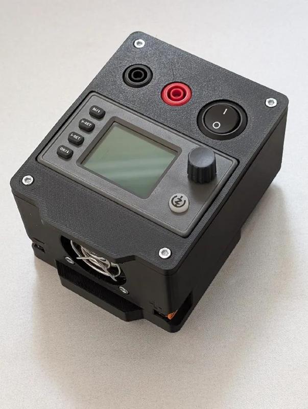 Bosch pro / AMPShare 18V tragbare Stromversorgung / Powerbank   