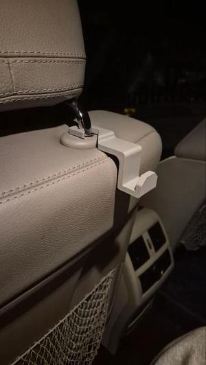 Hook for car seat (MB ML (350))   