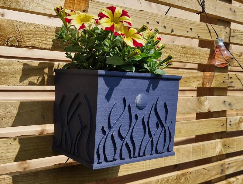 'Reaching For The Sun' Wall Mountable Planter   