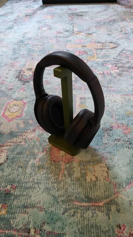 Headphones stand   