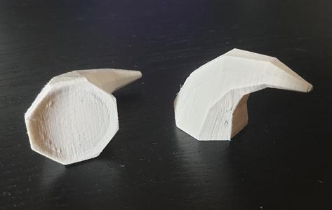 Low poly small horns