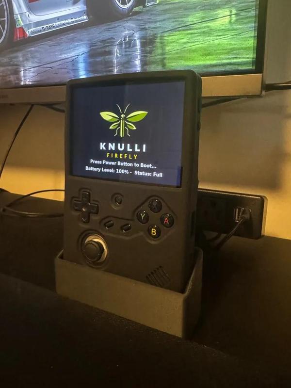 Anbernic RG40XXV Magnetic USB-C Charging Dock   