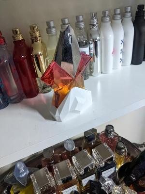 Angel Perfume Holder