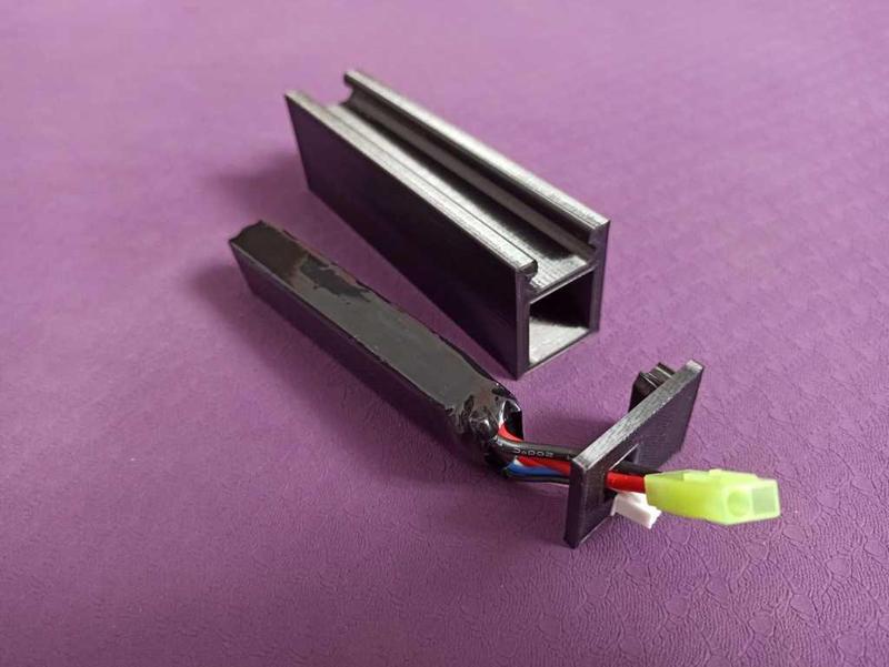 Airsoft 11.1V Battery Holder for NATO/Picatinny Rail