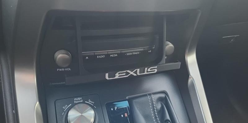 Lexus NX300 cell holder